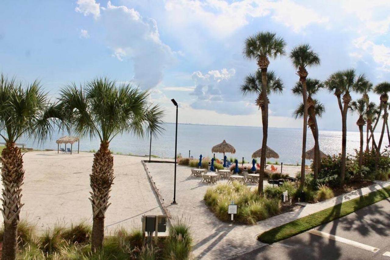 Bay Views From Your Balcony Beach Resort 탬파 외부 사진